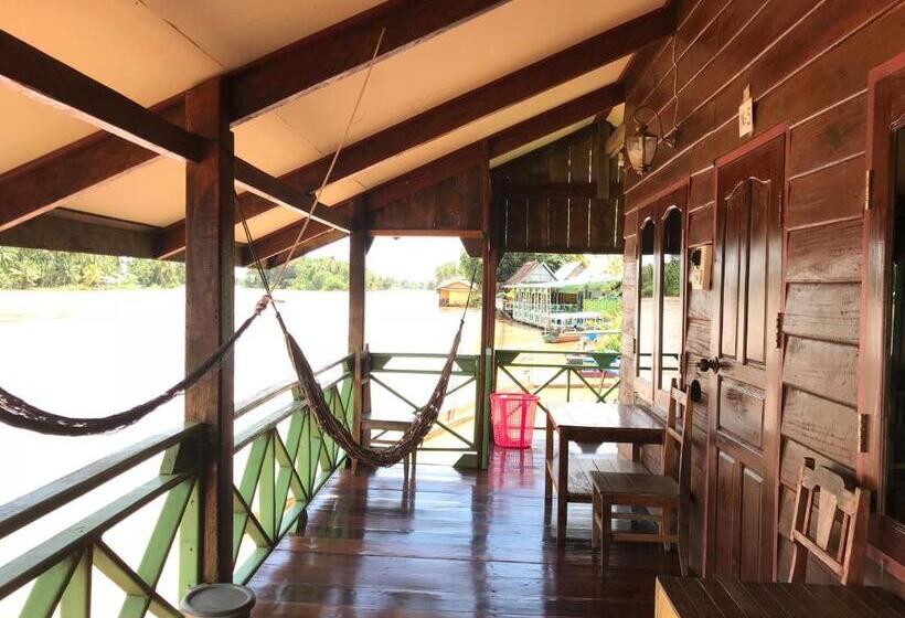 Номер Стандарт, Somphamit Guesthouse