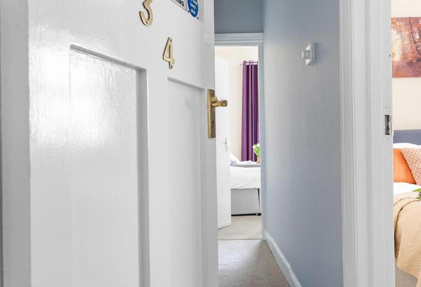Quarto Basic, Wayfarer Guest House