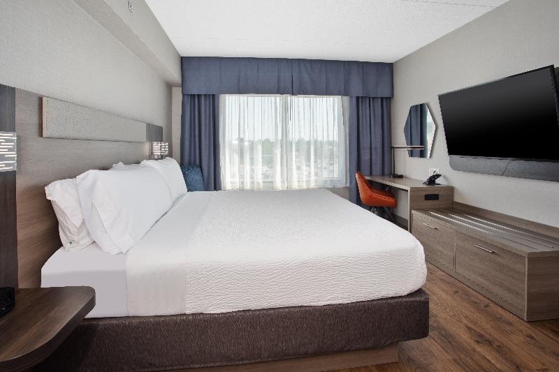 Люкс Кровать Кинг, Holiday Inn Express Kingston Central, An Ihg