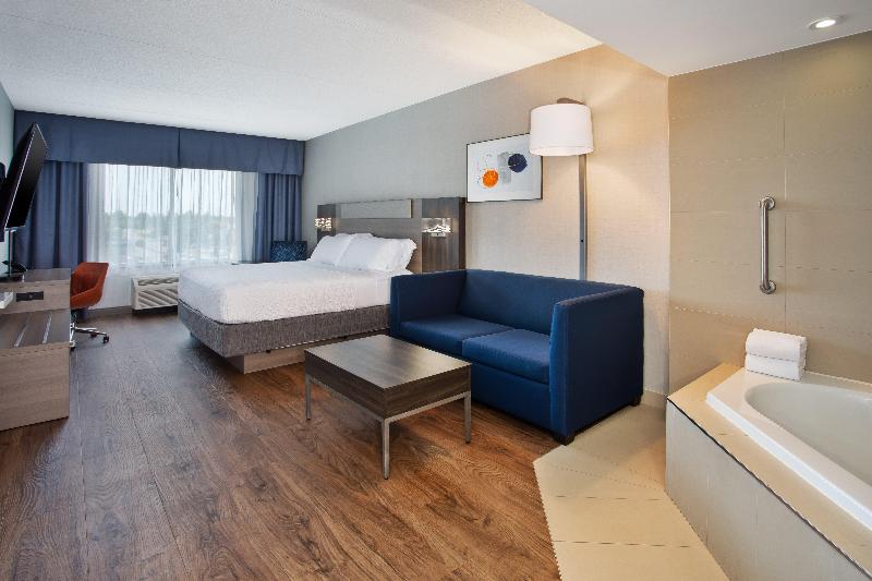 Люкс Кровать Кинг, Holiday Inn Express Kingston Central, An Ihg