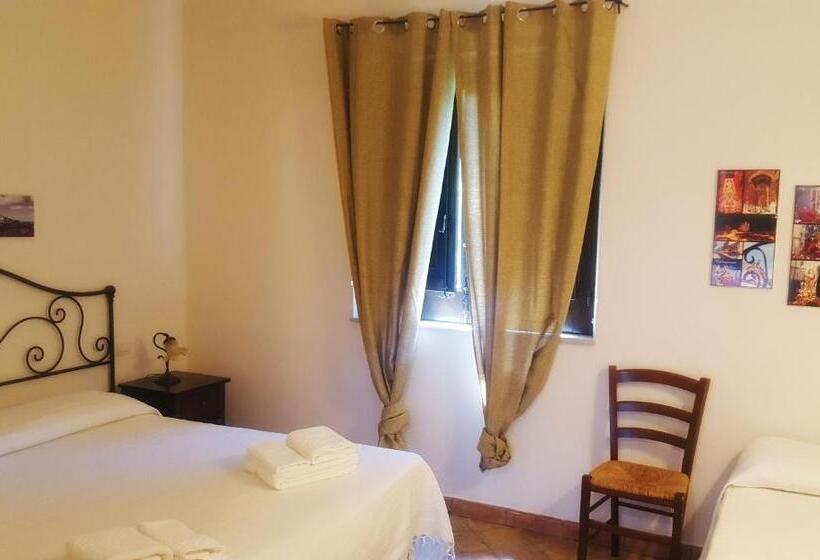 Номер Стандарт Трехместный, Il Casale Delle Rose