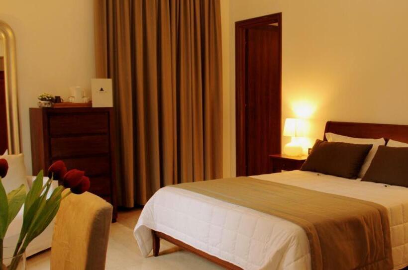 חדר סטנדרט לארבעה, St. Peter  Six Rooms & Suites