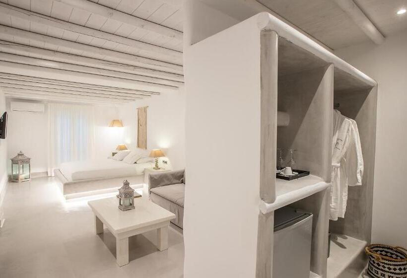 주니어 스위트, Paros Palace