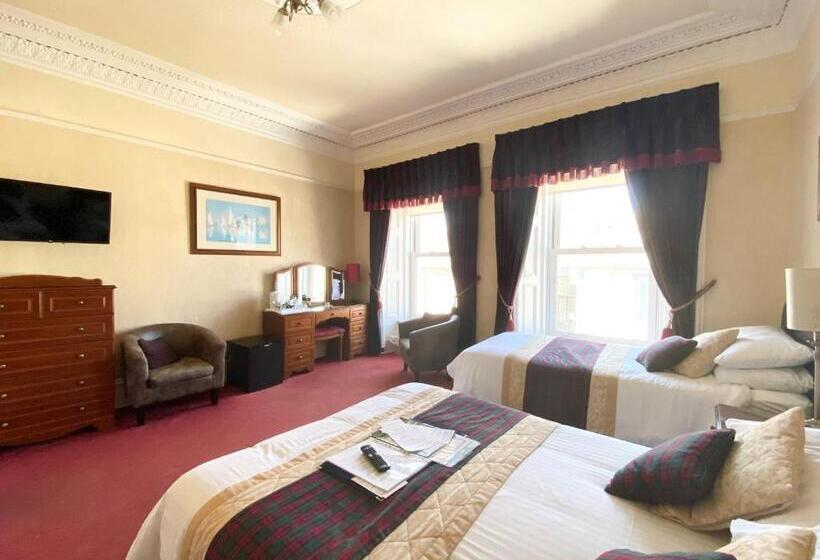 Семейный Номер, Daviot Guest House