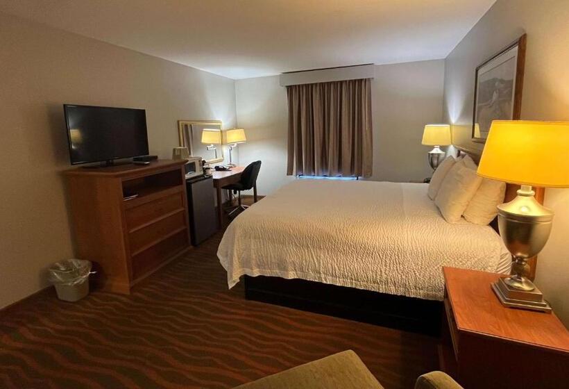 带大床的标准间, Days Inn & Suites By Wyndham Cuba
