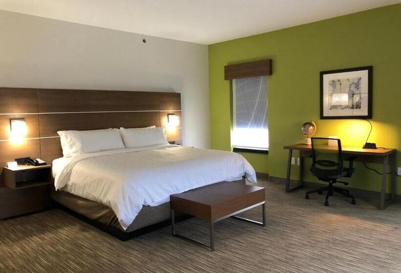 이그제큐티브 스위트, Holiday Inn Express Hotel & Suites Franklin, An Ihg