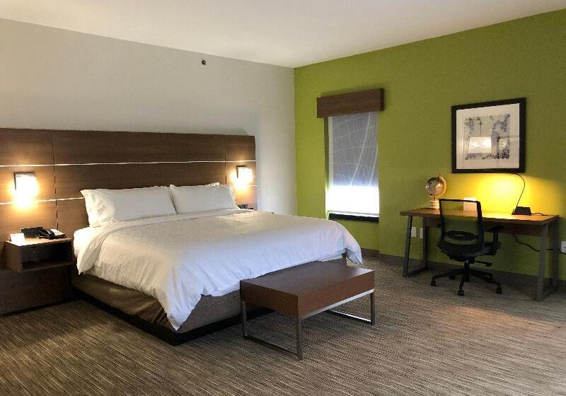 스위트 킹사이즈 침대, Holiday Inn Express Hotel & Suites Franklin, An Ihg