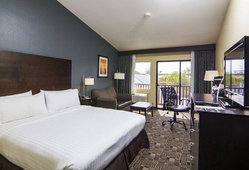 Номер Стандарт Двуспальная Кровать, Holiday Inn Express Hotel & Suites Solana Beach Del Mar, An Ihg