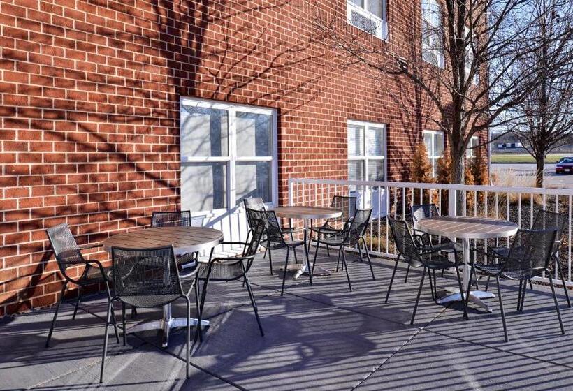 Люкс, Holiday Inn Express Hotel & Suites St. Louis West O Fallon, An Ihg