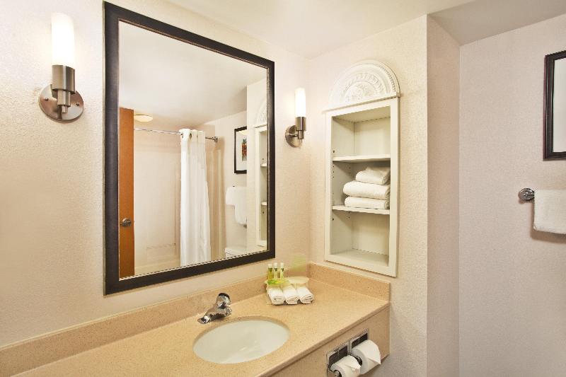 Люкс Повышенной Комфортности, Holiday Inn Express Hotel And Suites Harrington   Dover Area, An Ihg