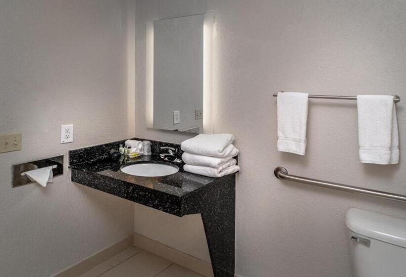 스탠다드 룸, Holiday Inn Express And Suites Pikeville, An Ihg