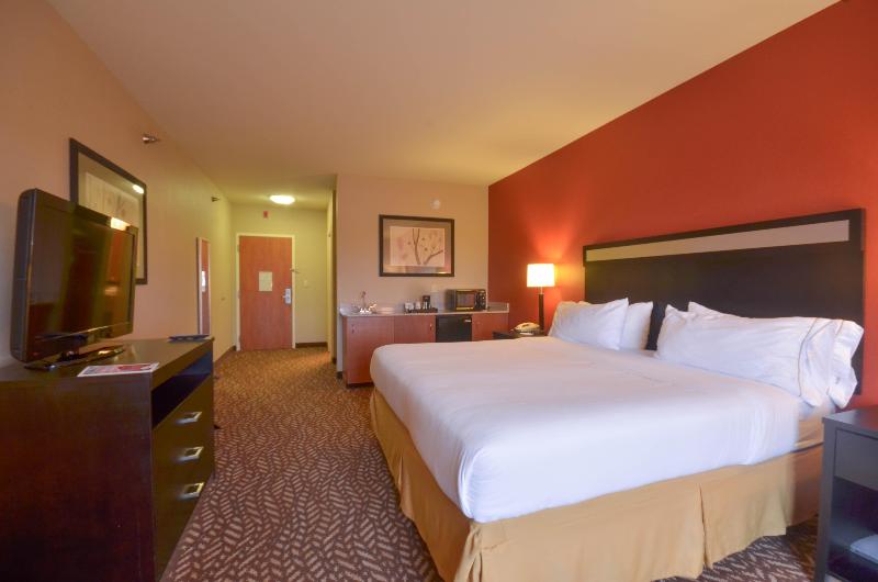 Люкс Кровать Кинг, Holiday Inn Express & Suites Pine Bluff/pines Mall, An Ihg
