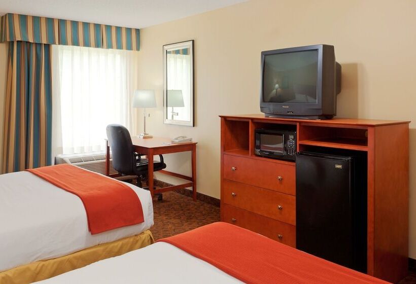 스위트, Holiday Inn Express Trussville, An Ihg