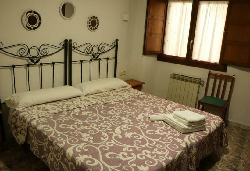 اتاق استاندارد, Hostal La Alberca