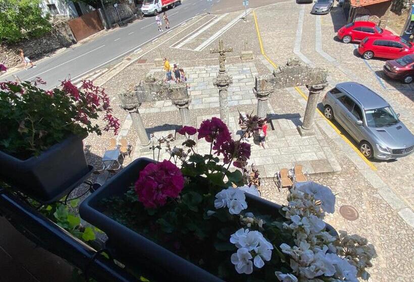 اتاق استاندارد با بالکن, Hostal La Alberca
