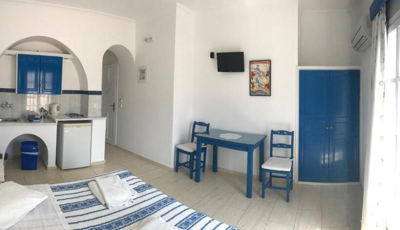 اتاق لوکس با بالکن, Dioskouri Art Villas
