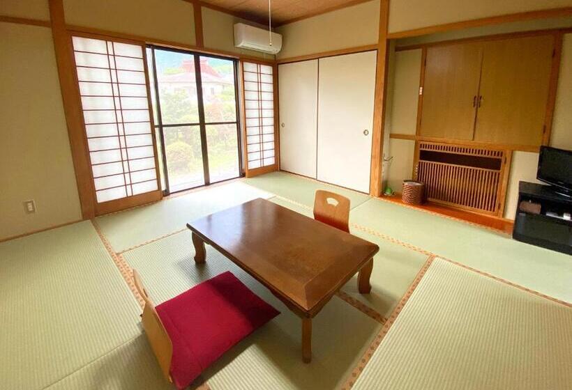 Трехместный Номер Стандарт Совместная Ванная, Yufuin Onsen Hasuwa Inn