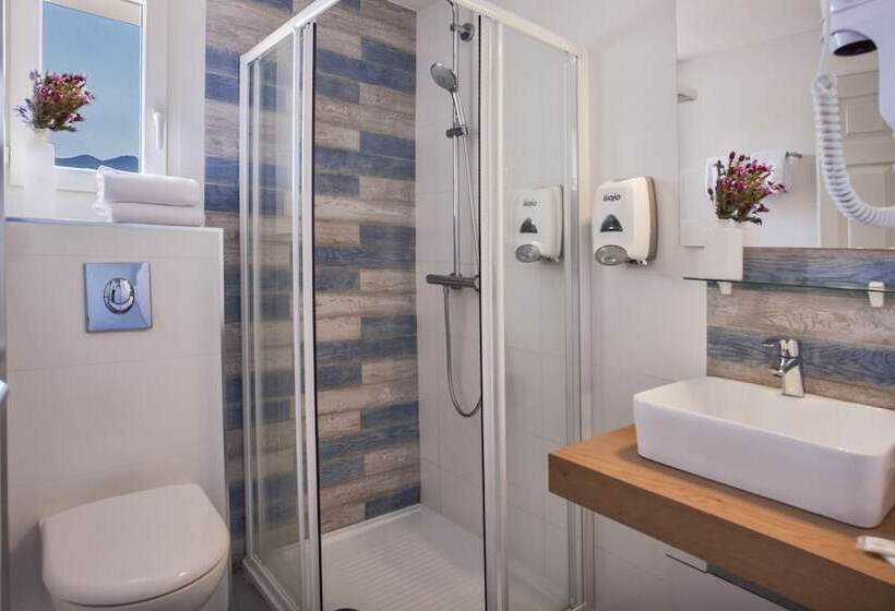 Номер Стандарт, Le Neptune & Spa