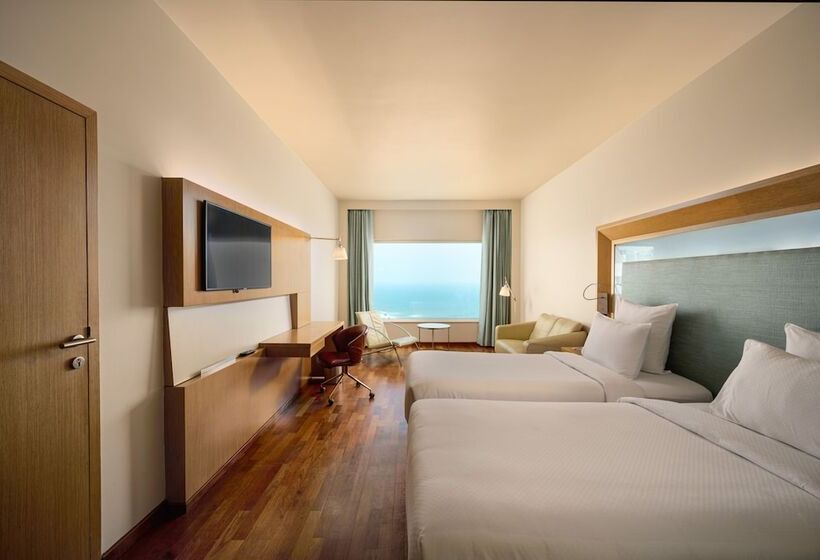 Номер Superior Вид на Море, Novotel Visakhapatnam Varun Beach
