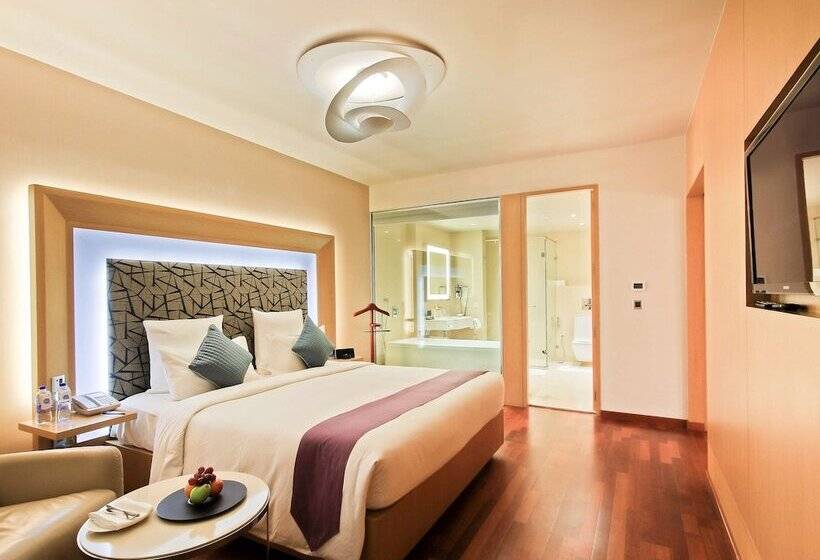 Номер Премиум, Novotel Visakhapatnam Varun Beach