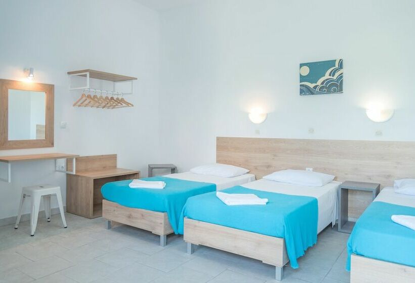 Номер Стандарт Трехместный, Seaside Resorts