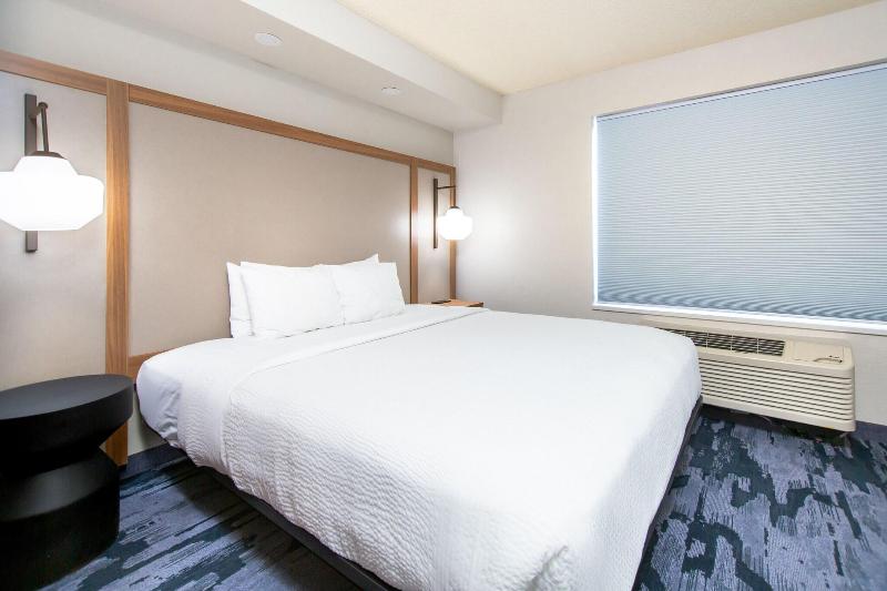 Люкс Кровать Кинг, Fairfield Inn & Suites Rapid City