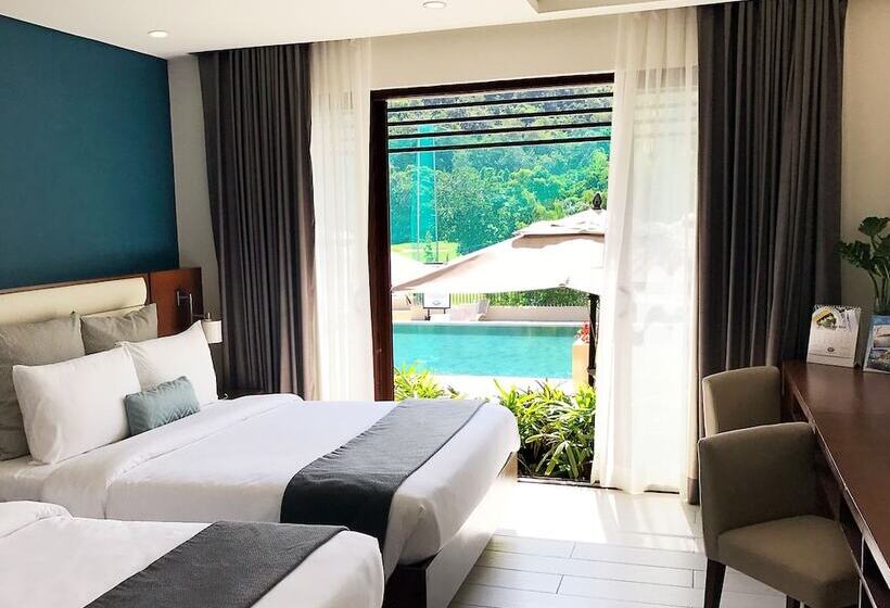 Номер Premium Вид на Бассейн, Fairways And Bluewater Boracay