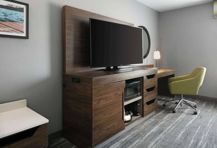 스탠다드 스튜디오 킹침대, Hampton Inn & Suites Grafton