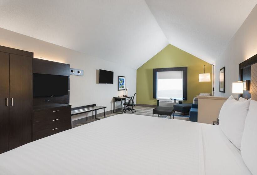 Люкс, Holiday Inn Express & Suites Florence I 95 & I 20 Civic Ctr, An Ihg