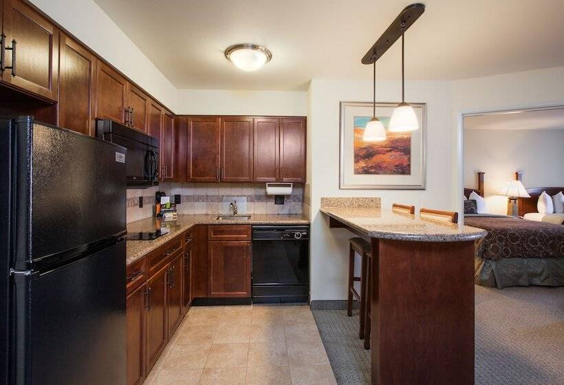 스탠다드 스튜디오, Staybridge Suites El Paso Airport, An Ihg
