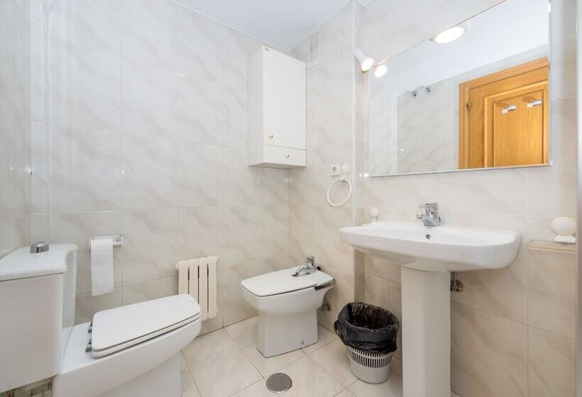 Четырехместный Номер Стандарт, Gestion De Alojamientos Rooms