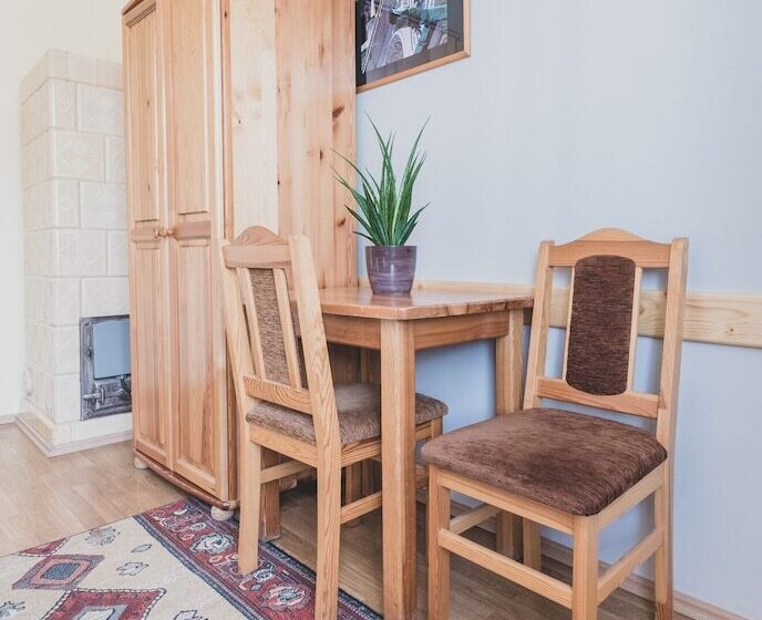 Quarto Economy, Cybulskiego Guest Rooms