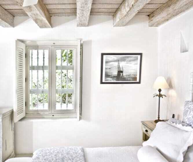 Полулюкс, Casa Quero