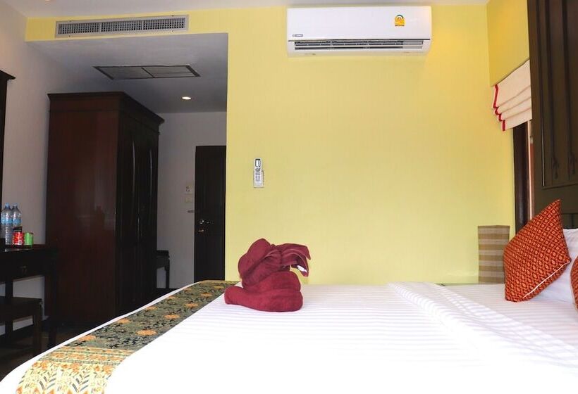 带泳池观景的豪华房, Chaweng Garden Beach Resort   Sha Plus