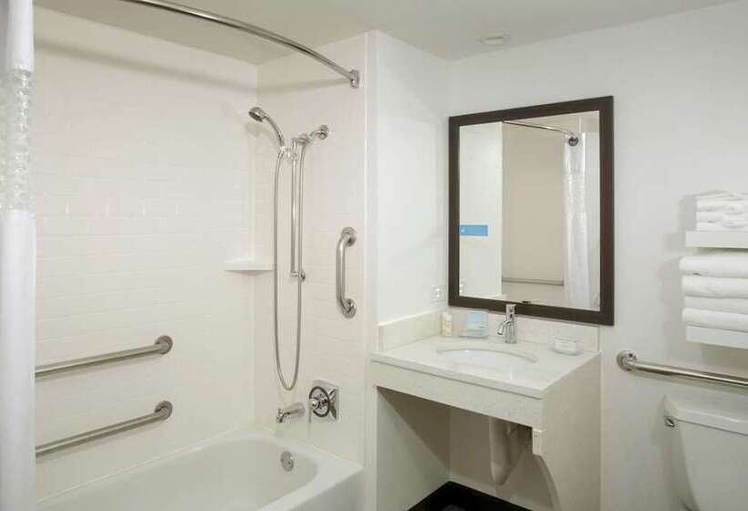 חדר סטנדרט, Doubletree By Hilton Sulphur Lake Charles