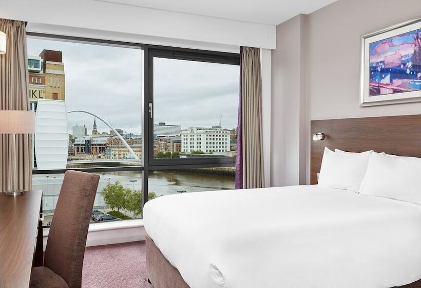 Номер Superior, Leonardo Newcastle Quayside