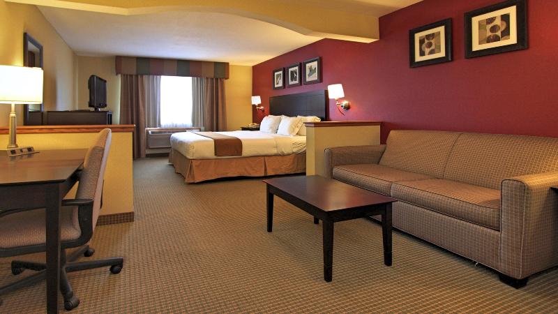 Стандартный Номер Кровать Кинг, Holiday Inn Express Hotel & Suites Defiance, An Ihg