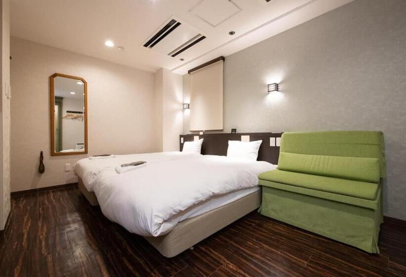 Номер Superior, Ueno First City