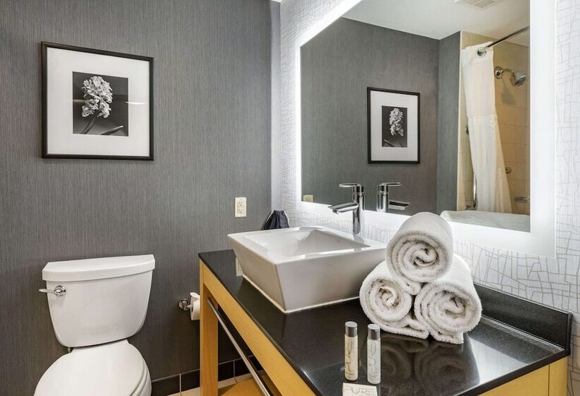 Люкс, Cambria Hotel Minneapolis Maple Grove