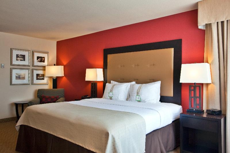 带大床的标准间, Holiday Inn Temple   Belton, An Ihg