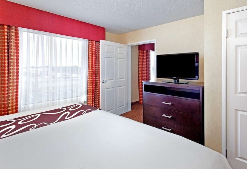 Люкс, La Quinta By Wyndham Warner Robins   Robins Afb