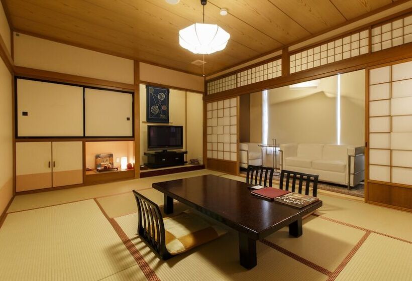 Quarto Familiar, Oyado Koto No Yume