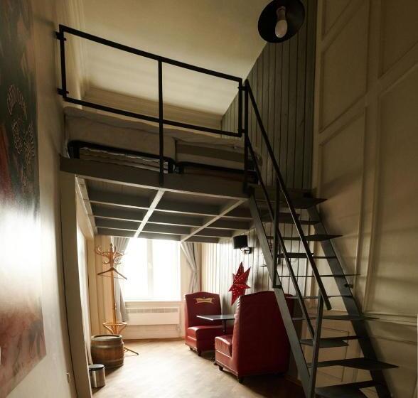 اتاق استاندارد با سرویس بهداشتی مشترک, Old City Hostel