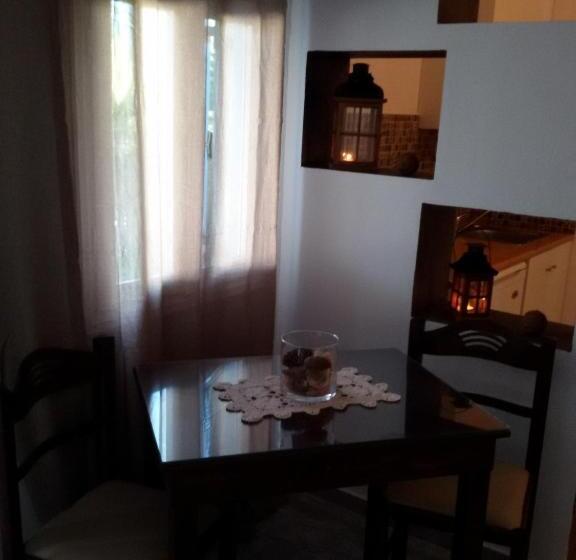 Апартаменты 1 Спальня, Villa Livadaros