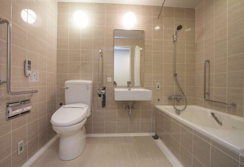 Номер Стандарт Адаптированный для Инвалидов, Doubletree By Hilton Hotel Naha