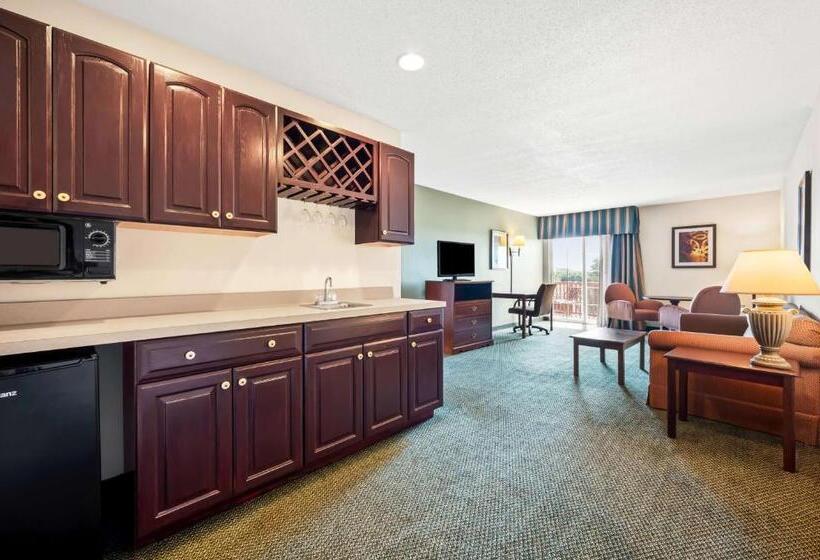 스위트 킹사이즈 침대, Best Western Annawan Inn