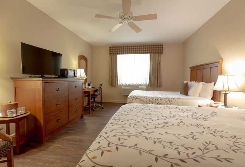Номер Стандарт 2 Двуспальные Кровати, Best Western Lodge At River S Edge