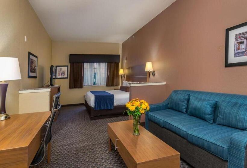 Номер Deluxe Кровать Кинг, Best Western Plus Shamrock Inn & Suites