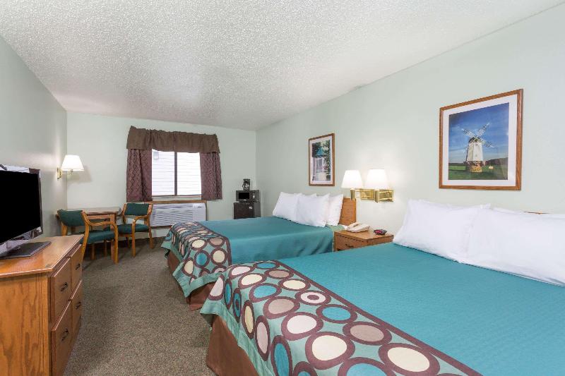 Номер Стандарт Кровать Кинг Адаптированный для Инвалидов, Holiday Inn Laramie, An Ihg