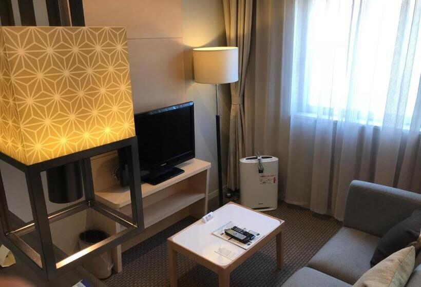 Номер Стандарт Трехместный, Kkr Hotel Kanazawa